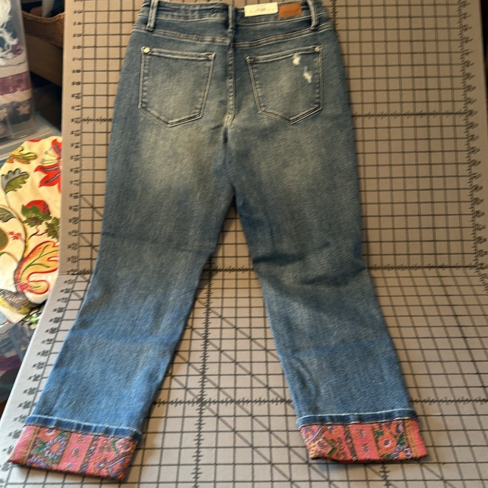 NWT Judy Blue Jeans with Paisley cuff 7/28 - Picture 6 of 6